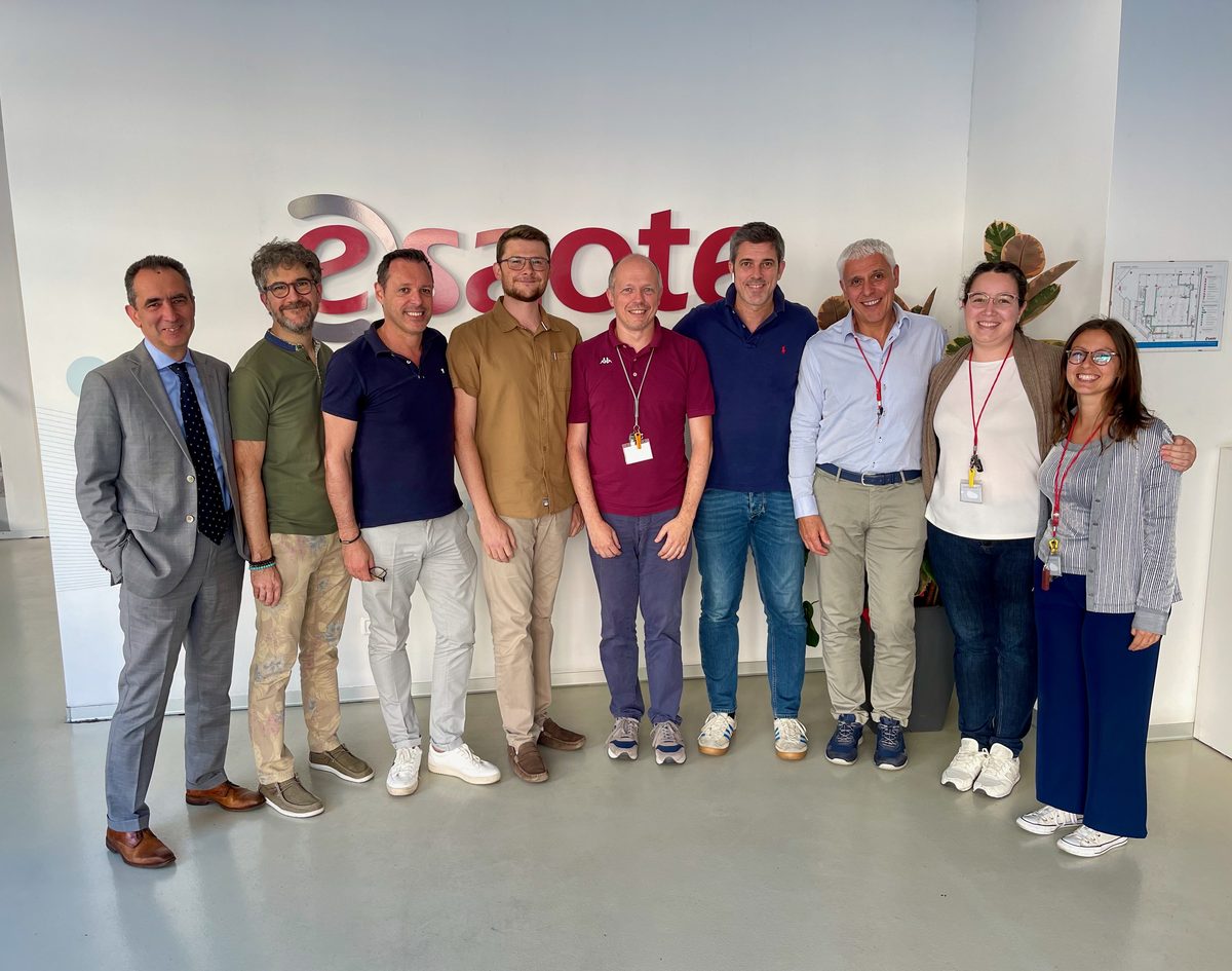 International MRI application team at Esaote